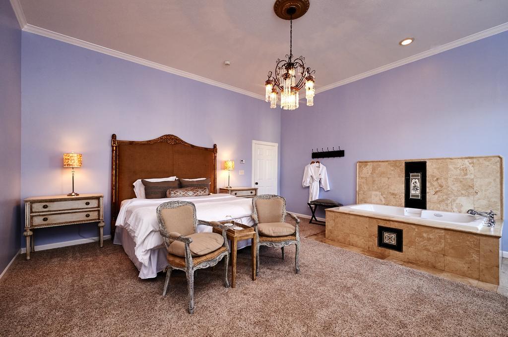 Mosheim Mansion Bed & Breakfast Seguin Exterior photo