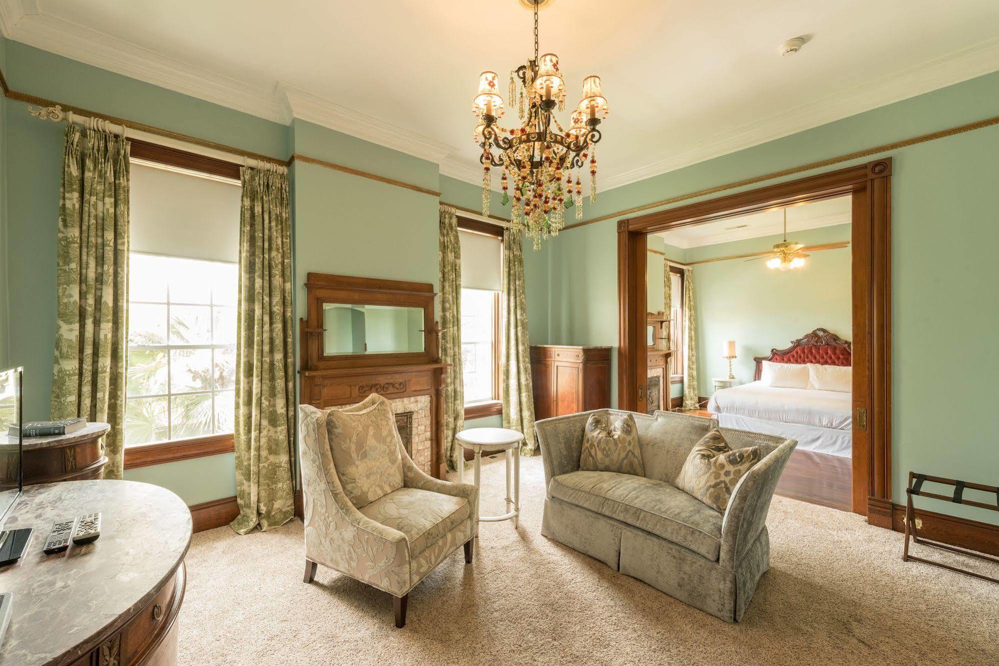 Mosheim Mansion Bed & Breakfast Seguin Exterior photo